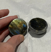 Load image into Gallery viewer, Labradorite Ema Egg