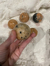 Load image into Gallery viewer, Orange Clipsol Calcite