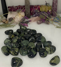 Load image into Gallery viewer, Kambaba Jasper Tumbles