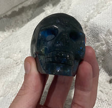 Load image into Gallery viewer, Labradorite Skull