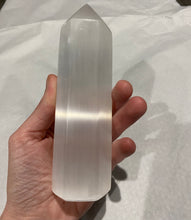Load image into Gallery viewer, Selenite Generator 15cm