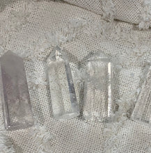 Load image into Gallery viewer, Clear Quartz Towers
