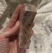 Load image into Gallery viewer, Pink amethyst moon