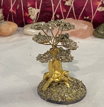 Load image into Gallery viewer, Bonsai Crystal Tree