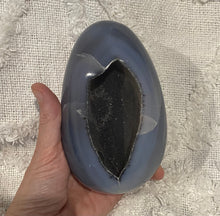 Load image into Gallery viewer, Agate Egg with Druzy