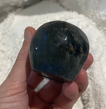 Load image into Gallery viewer, Labradorite Skull