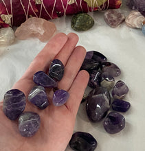 Load image into Gallery viewer, Chevron Amethyst Tumbles