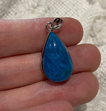 Load image into Gallery viewer, Apatite Pendent