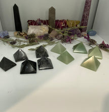 Load image into Gallery viewer, Mini Pyramid