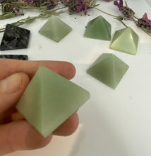 Load image into Gallery viewer, Mini Pyramid