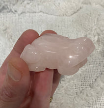 Load image into Gallery viewer, Rose Quartz frog
