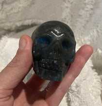 Load image into Gallery viewer, Labradorite Skull