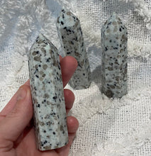 Load image into Gallery viewer, Kiwi Jasper Tower