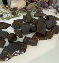 Load image into Gallery viewer, Tiger Iron Slabs