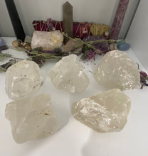 Load image into Gallery viewer, Clear Quartz Natural Raw