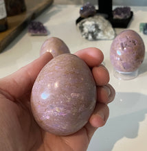 Load image into Gallery viewer, Phosphosiderite Egg