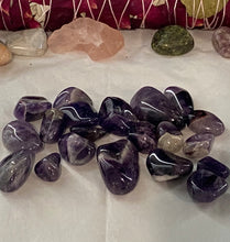 Load image into Gallery viewer, Chevron Amethyst Tumbles