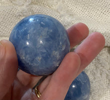Load image into Gallery viewer, Blue Calcite Spheres