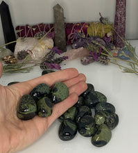 Load image into Gallery viewer, Kambaba Jasper Tumbles