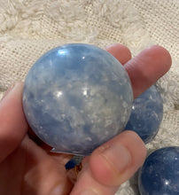 Load image into Gallery viewer, Blue Calcite Spheres