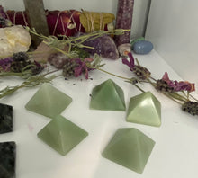 Load image into Gallery viewer, Mini Pyramid