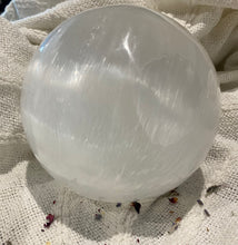Load image into Gallery viewer, Selenite Sphere- 2.5 kg