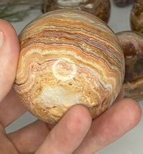 Load image into Gallery viewer, Crazy Lace Spheres- Indonesia