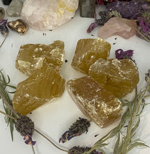 Load image into Gallery viewer, Golden Healer Raw