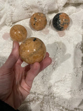 Load image into Gallery viewer, Orange Clipsol Calcite