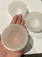Load image into Gallery viewer, Selenite Bowl