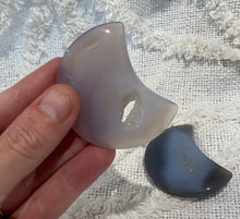 Load image into Gallery viewer, Agate Moon