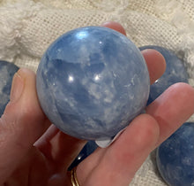 Load image into Gallery viewer, Blue Calcite Spheres