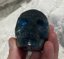 Load image into Gallery viewer, Labradorite Skull