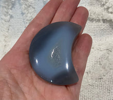 Load image into Gallery viewer, Agate Moon