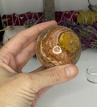 Load image into Gallery viewer, Crazy Lace Spheres- Indonesia