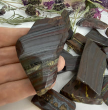 Load image into Gallery viewer, Tiger Iron Slabs