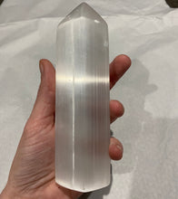 Load image into Gallery viewer, Selenite Generator 15cm