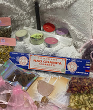 Load image into Gallery viewer, Beginner Witch Kit