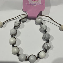 Load image into Gallery viewer, Howlite String Bracelet