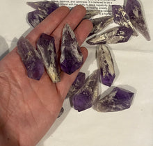 Load image into Gallery viewer, Raw Amethyst Dog Teeth A Grade