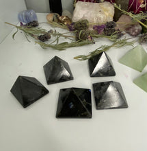 Load image into Gallery viewer, Mini Pyramid