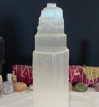 Load image into Gallery viewer, Selenite Tower 15cm