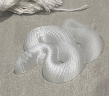 Load image into Gallery viewer, Selenite Snake
