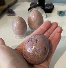 Load image into Gallery viewer, Phosphosiderite Egg