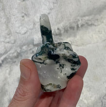 Load image into Gallery viewer, Middle Finger Carving- Moss Agate