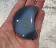 Load image into Gallery viewer, Agate Moon