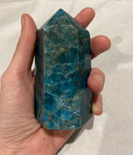 Load image into Gallery viewer, Blue Apatite | Generator