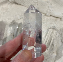 Load image into Gallery viewer, Clear Quartz Towers