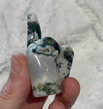 Load image into Gallery viewer, Middle Finger Carving- Moss Agate