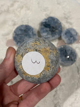 Load image into Gallery viewer, Celestite Sphere